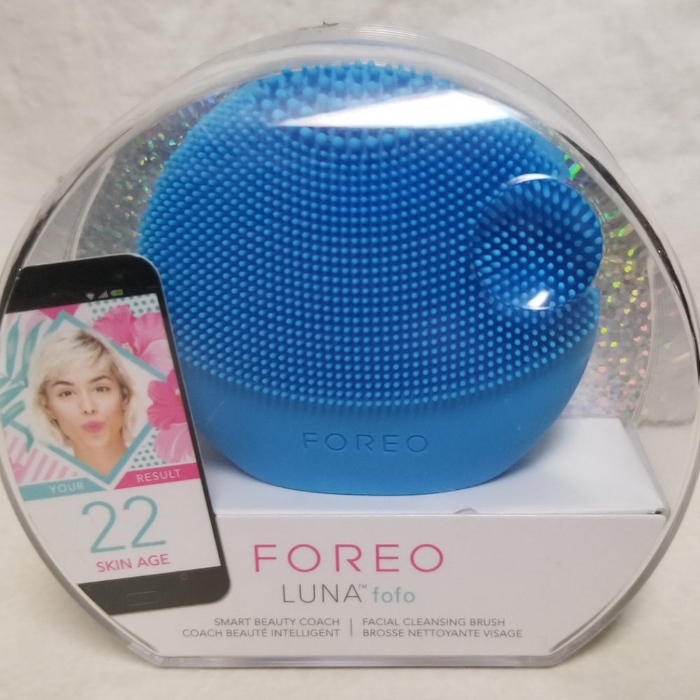 Foreo Luna fofo great for your face.